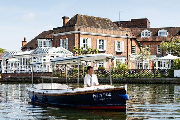 Hire Boat Partner for Hotels and Waterside Locations
